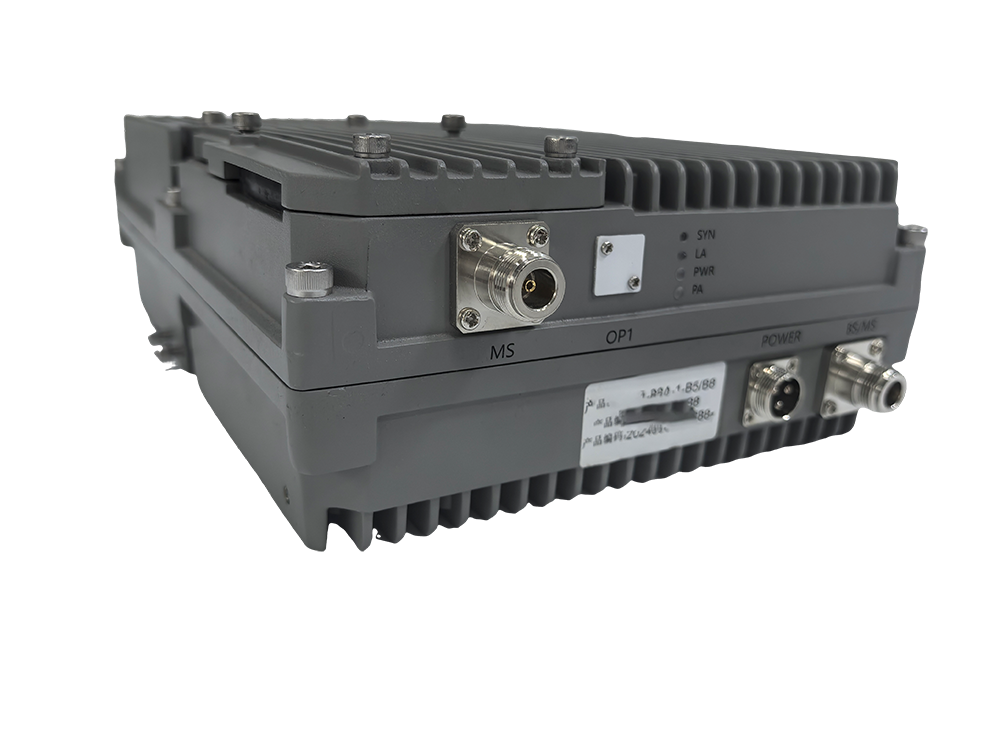  镜铁区三频手机信号接收器2000㎡