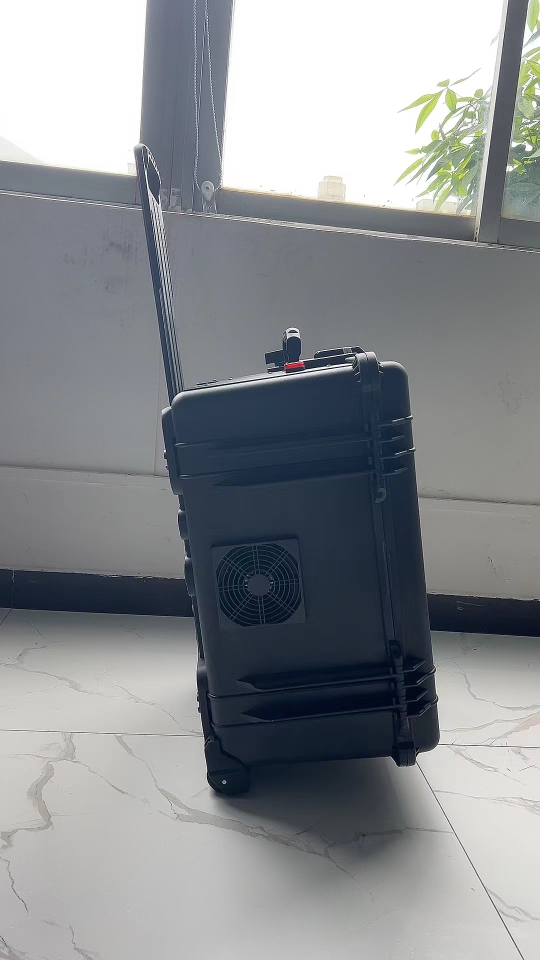 镜铁区手拉箱型移动通信干扰器